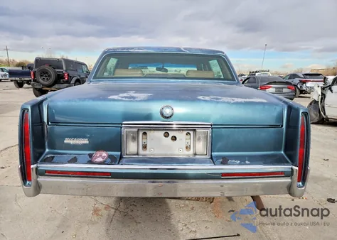 1993 Cadillac Deville Touring z USA, uszkodzony, nr VIN 1G6CT53B0P4248401